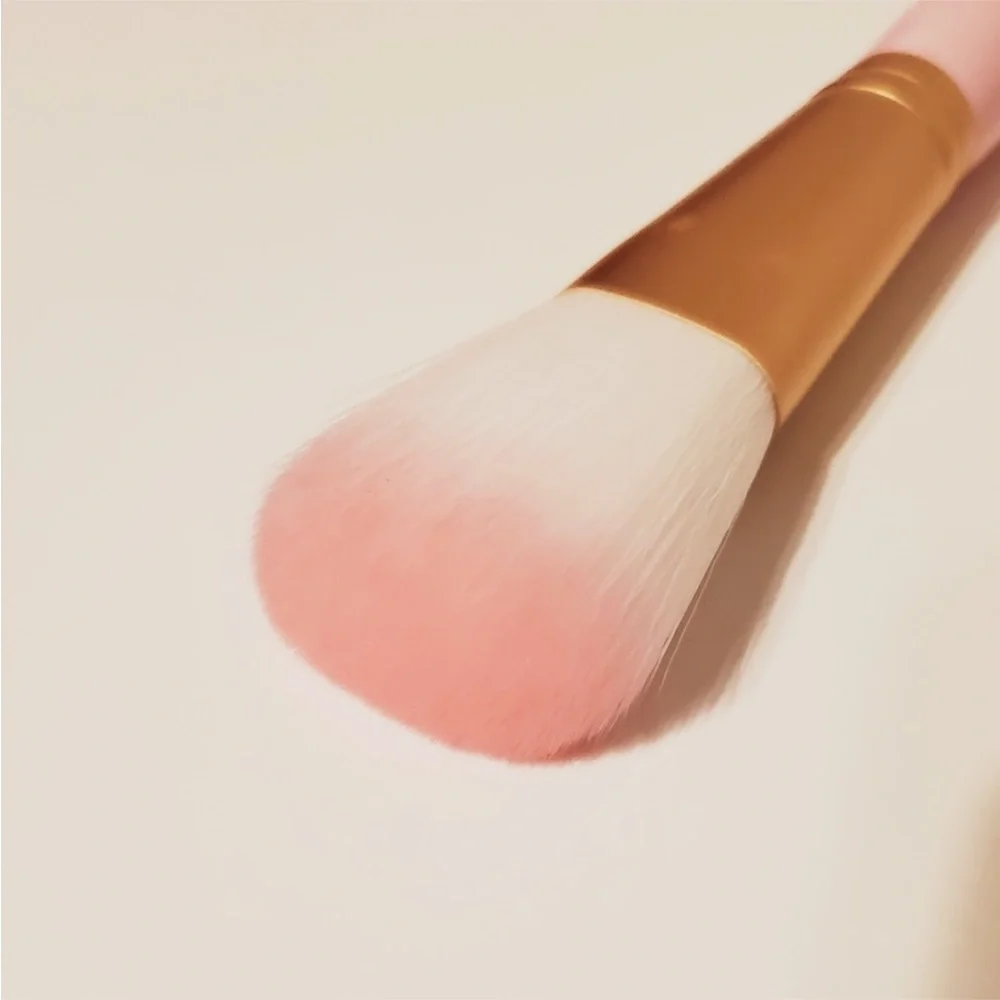 2- Too Faced Brush Duo - Powder Brush + Blush Brush